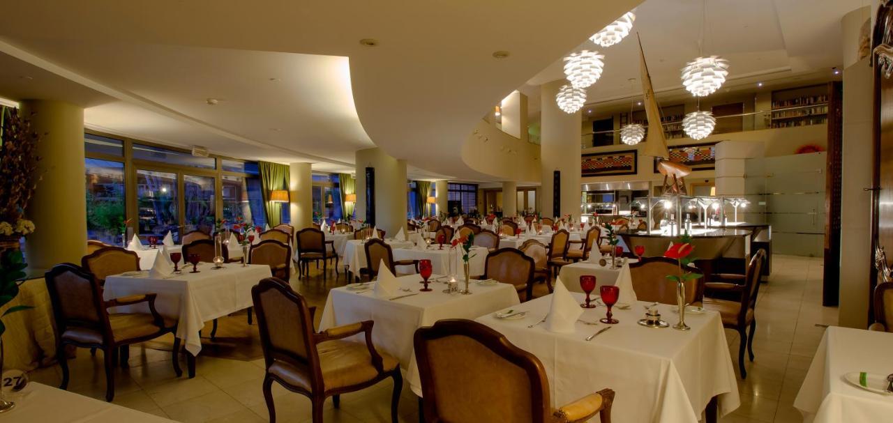 Royal Savoy - Ocean Resort - Savoy Signature 푼샬 외부 사진